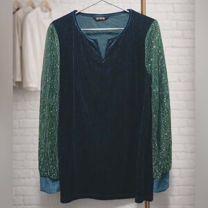 NWOT BloomChic Size 12 green Top with Shimmering Green Sleeves
